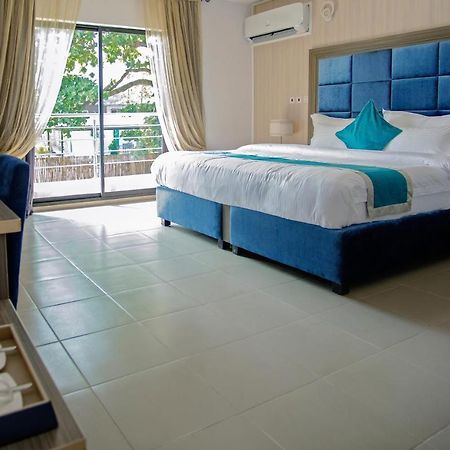 Riviera Suites Lagos Eksteriør bilde