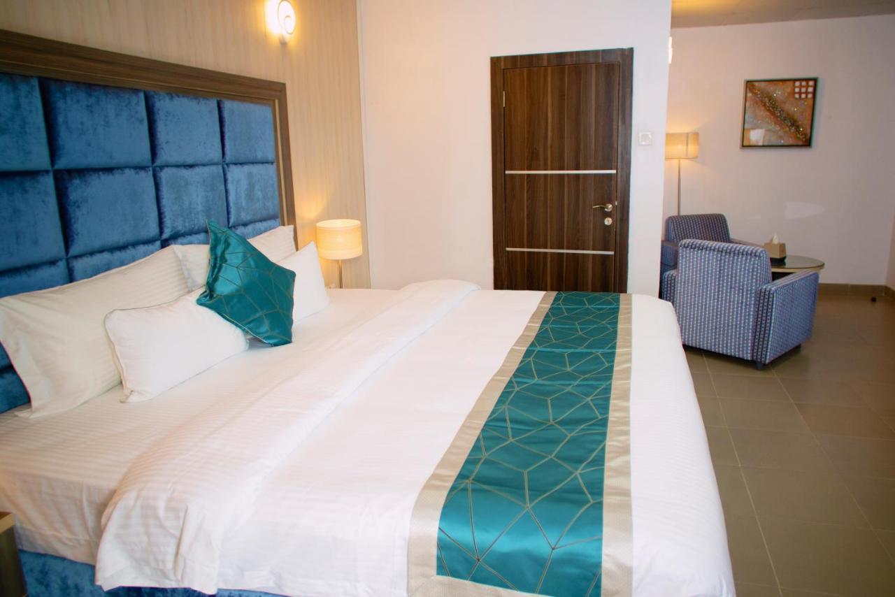 Riviera Suites Lagos Eksteriør bilde