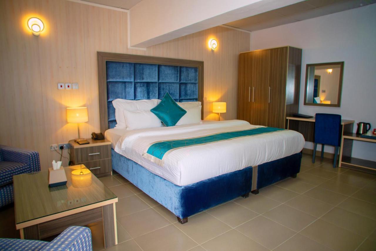 Riviera Suites Lagos Eksteriør bilde