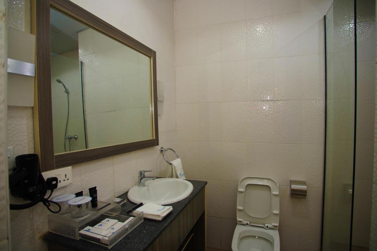 Riviera Suites Lagos Eksteriør bilde