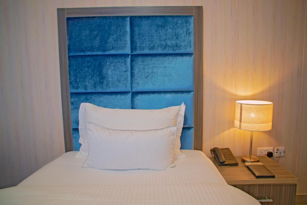 Riviera Suites Lagos Eksteriør bilde