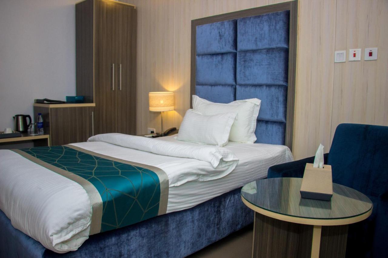 Riviera Suites Lagos Eksteriør bilde