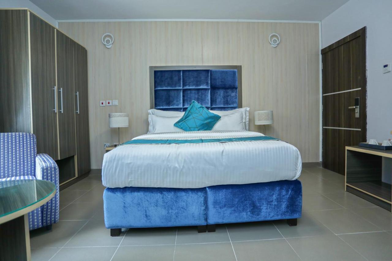 Riviera Suites Lagos Eksteriør bilde